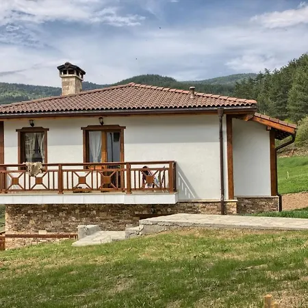 Holiday park Eco Village Ruminika 2*