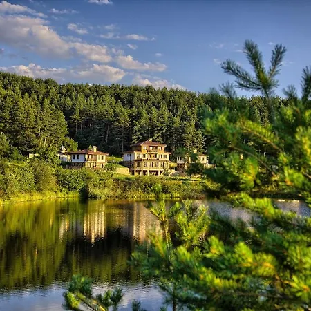Eco Village Ruminika Holiday park 2*